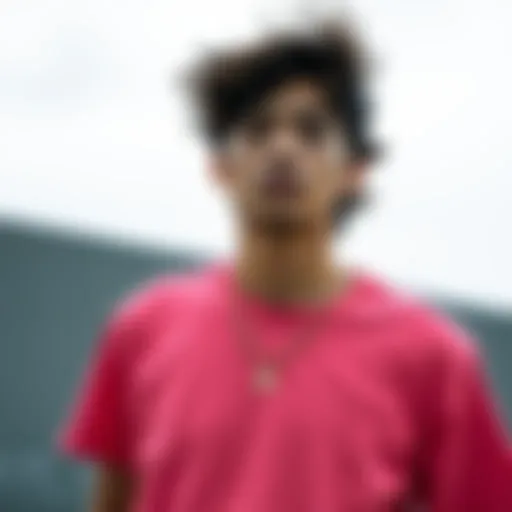 The Cultural Significance and Styling of the Pink Crop T-Shirt in Skateboarding Introduction